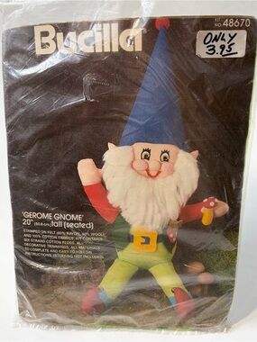 BUCILLA 48670 GNOME CHRISTMAS FAIRY FELT PLUSH - RARE WOOL CRAFT GIFT VINTAGE